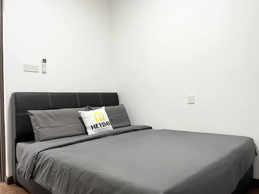 Modern Family Suite 4Bed3Bath Джохор-Бару