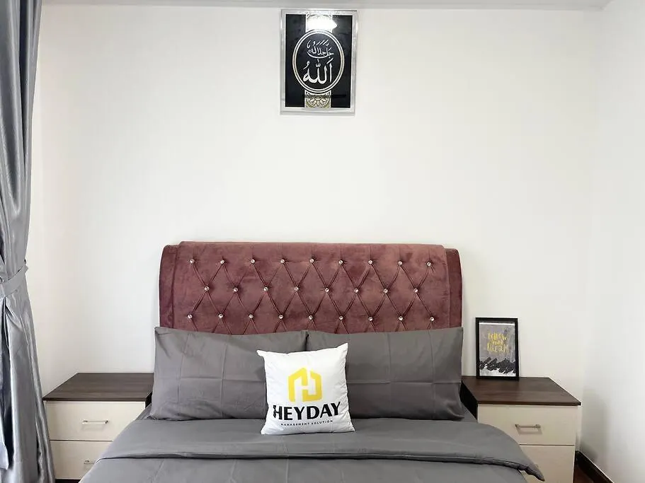 Modern Family Suite 4Bed3Bath Джохор-Бару 0*,
