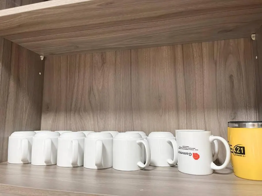 Апартаменты Modern Family Suite 4Bed3Bath Джохор-Бару